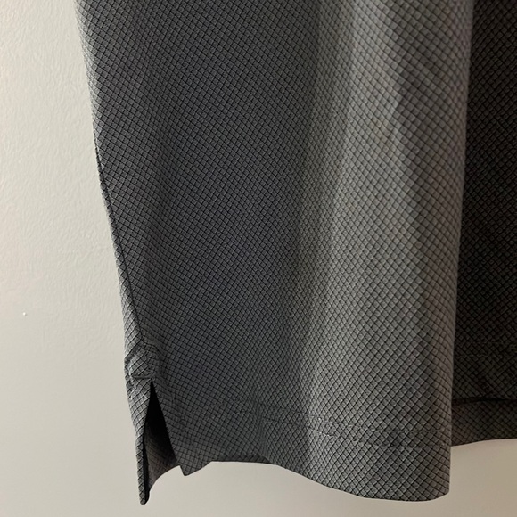 NWT Kirkland Signature Performance Golf Shirt -Size Medium - Picture 4 of 6